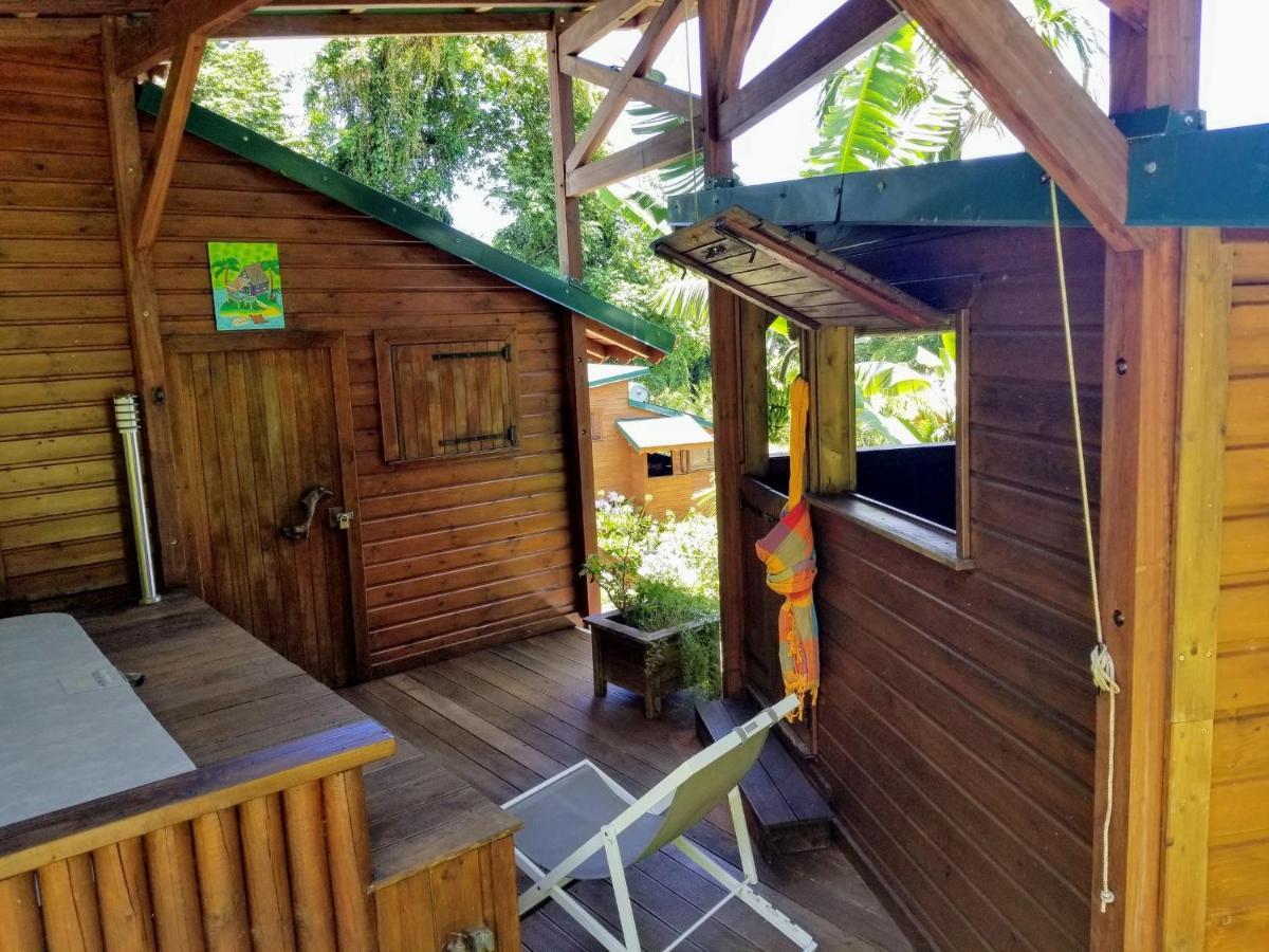 Les Bananes Vertes Ecolodges Saint-Claude Buitenkant foto